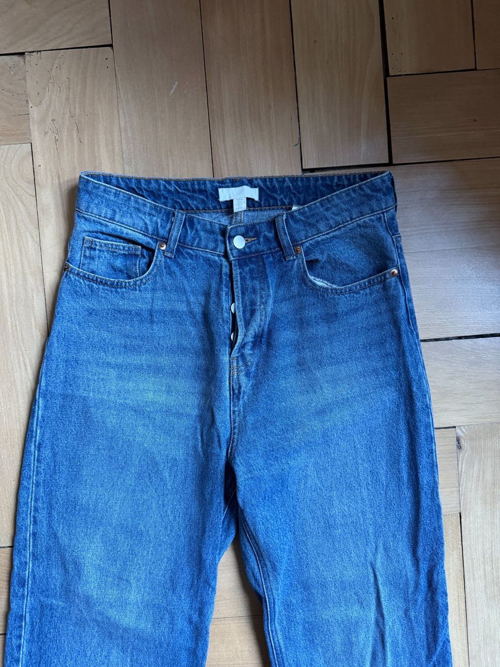 H&M Jeans: Straight Leg Jeans blau 38 – D'occasion à Zürich par Diazaio 1