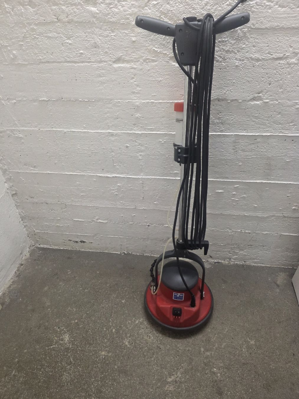 Cleanfix Toutes les machines: CLEANFIX FloorMac   # TASKI WETROK KÄRCHER  NILFISK MINATOL – D'occasion à Zürich par 5183840711 1