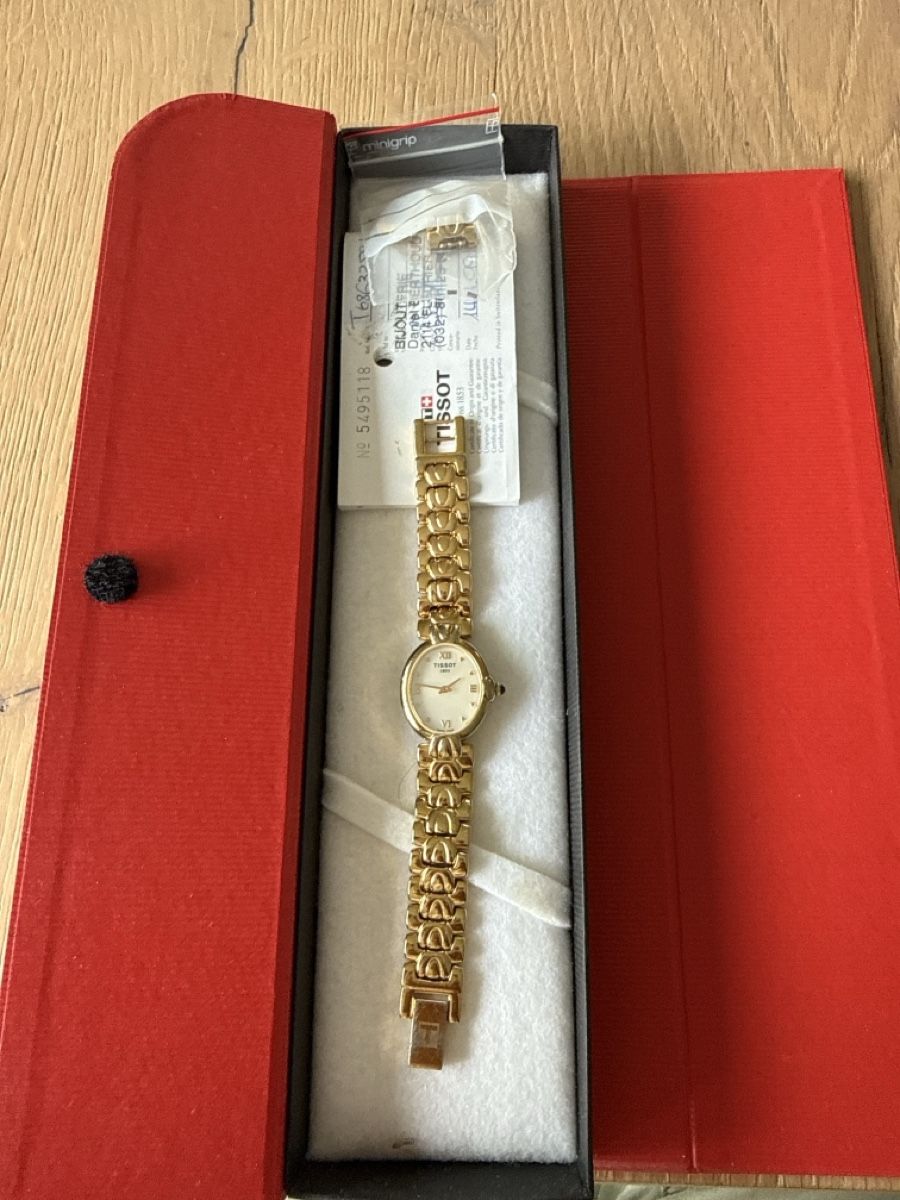 Tissot Orologi: Montre Tissot – Usato da Fleurier venduto da salar