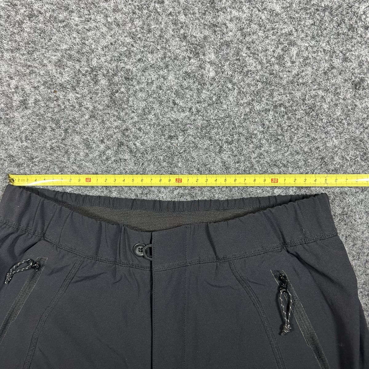 Mammut Pantaloni: Pants Mammut SoftTech black grey S  – Usato da La Sagne NE venduto da Matlasape 4
