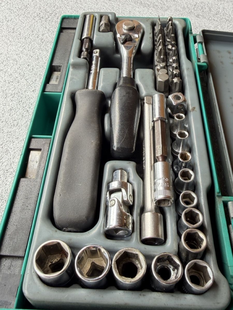 Tutti gli attrezzi: Ratschen Set Futuro 1/4 Zoll 39 lt. – Usato da Dielsdorf venduto da ohmalesis 1