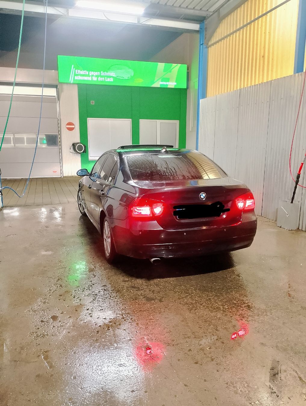 BMW Automobili: BMW E90 320i – Usato da Bachenbülach venduto da ber_5vgj 2