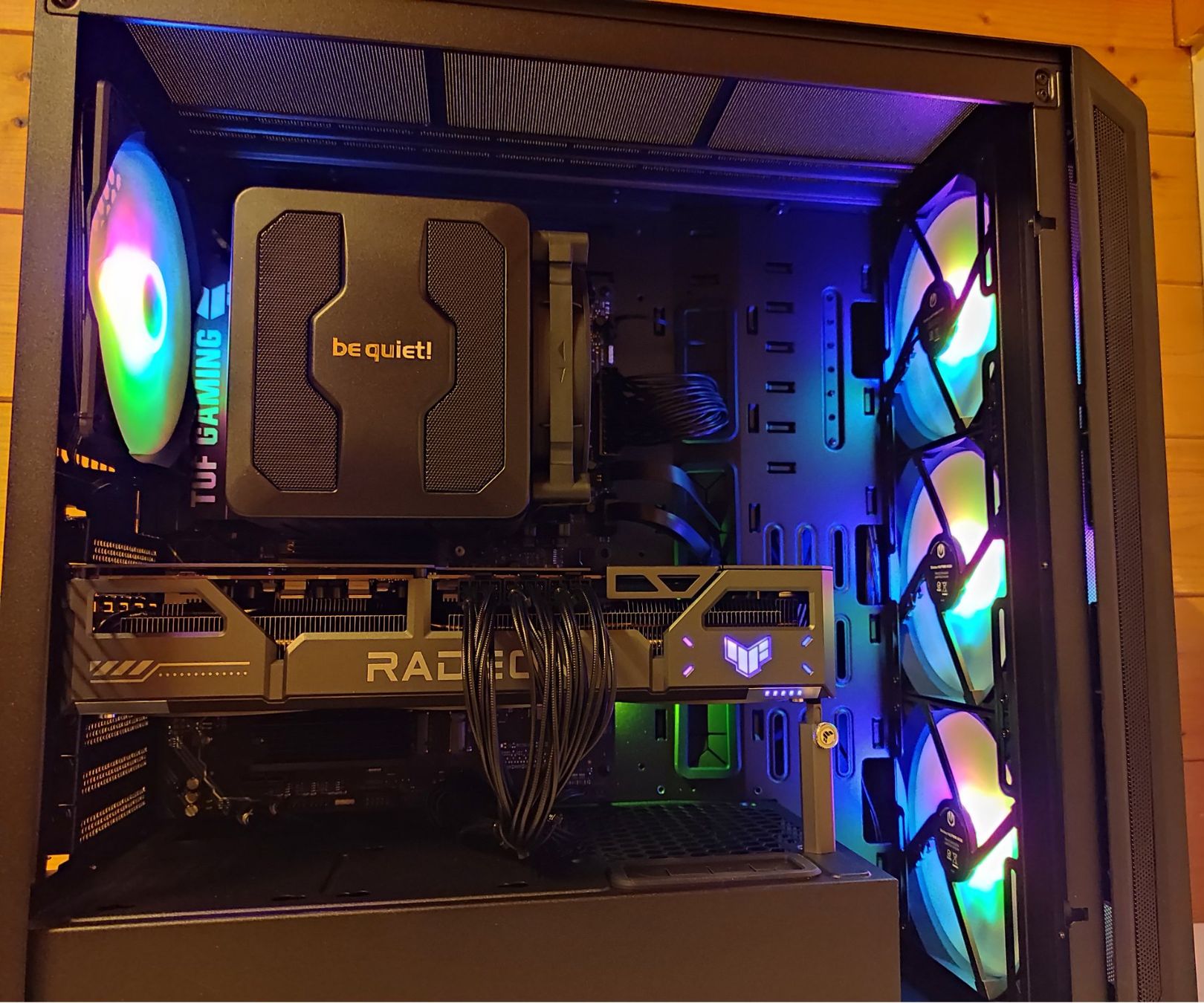 PC: Gaming PC AMD 9800X3D mit AMD RX 9070 XT – Nuovo e nell'imballaggio originale da Praden venduto da PCbau 2