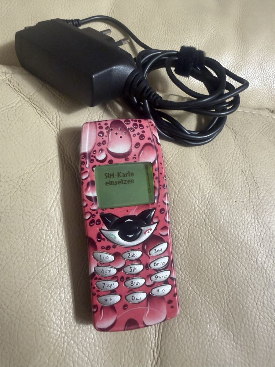 Nokia Telefoni cellulari / Smartphones: Nokia 8210 inkl lgerät Top zustand – Usato da Regensdorf venduto da mex5145 5
