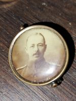 Antike Brosche mit Offizier Portrait, Vintage Schmuck
