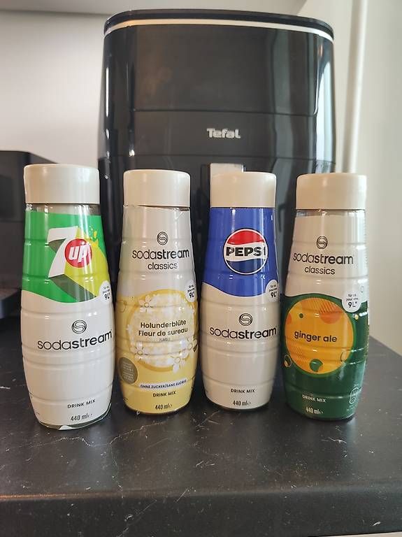 Sodastream Elettrodomestici da cucina: Sodastream + bouteilles + gaz – Usato da Genève venduto da wil_f8t6 2