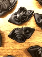9 schwarze Stoff-Röschen zum Aufnähen