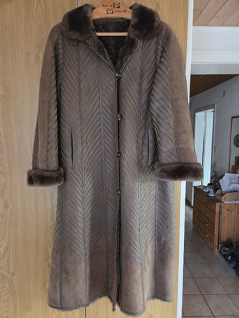 Ledermantel mit echtem Pelz / Pelzmantel