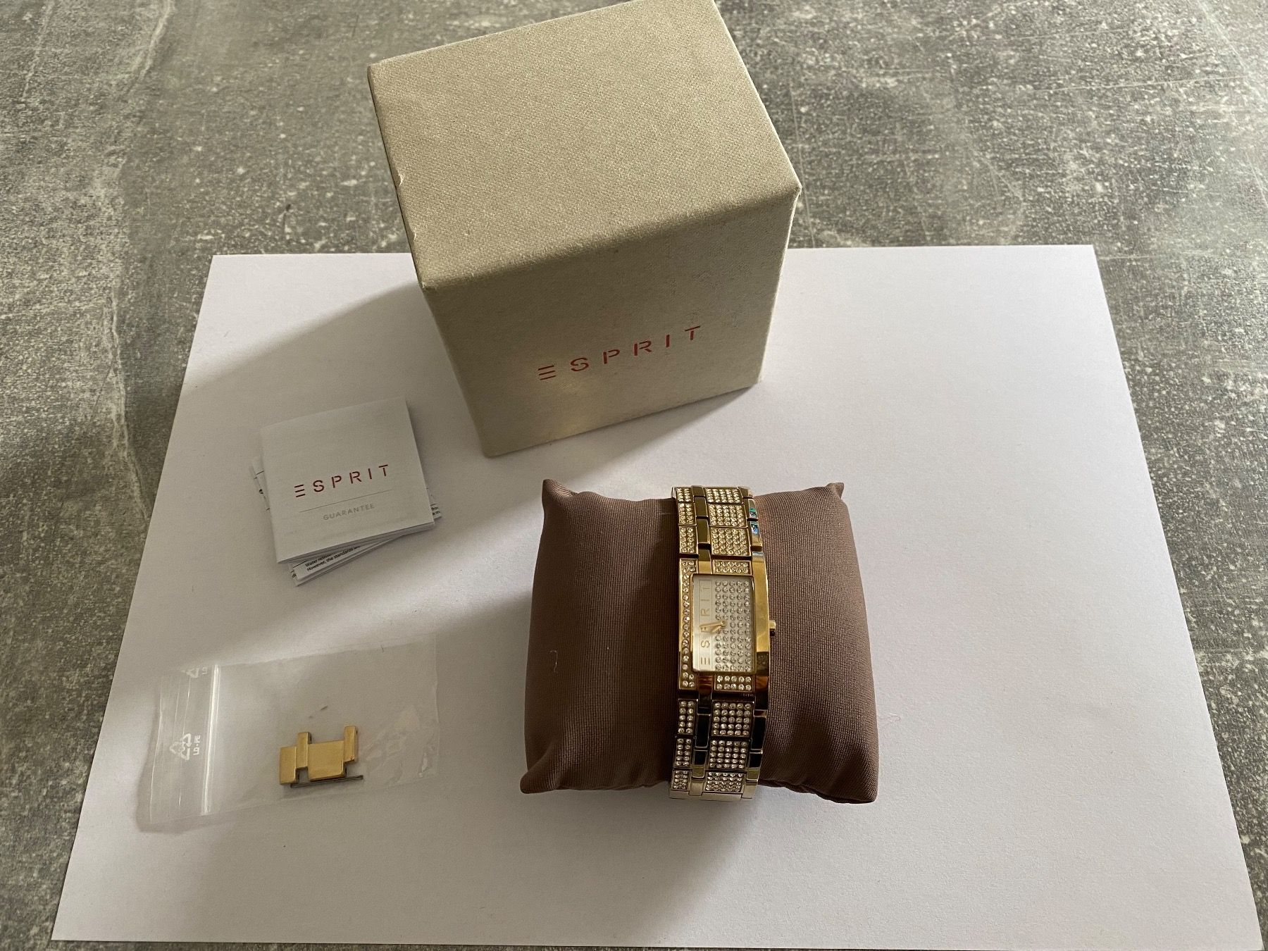 Esprit Montres: Esprit Uhr – D'occasion à Pfungen par FloretaK