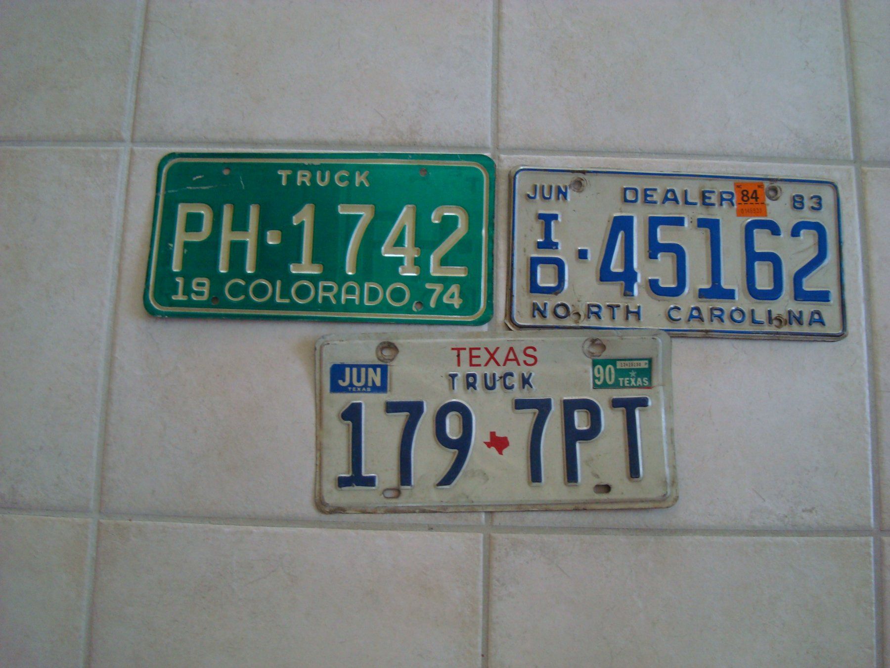 Insegne: COLORADO NORTH CAROLINA UND TEXAS – Usato da Scherz venduto da 5246