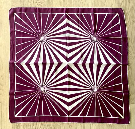 Eleganter Schal Foulard Bordeauxrot-Creme/ grafischem Muster