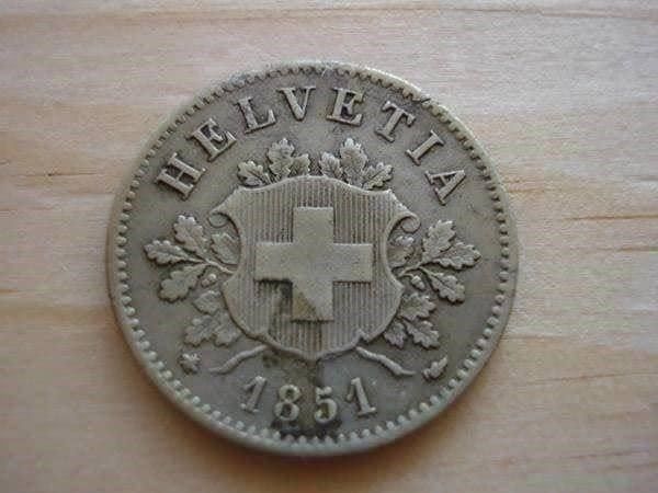 Tutti le monete: (C2) 10 rappen 1851  SS-VZ – Usato da Erlach venduto da Net-Coins