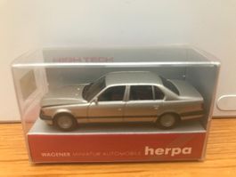 Herpa BMW 750iL mit abnehmbarer Motorhaube