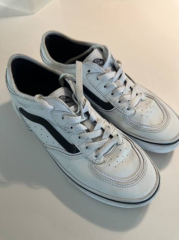 Herrenschuhe: Vans Sneaker 40.5 – Gebraucht aus Wollerau von Porscheteil 2