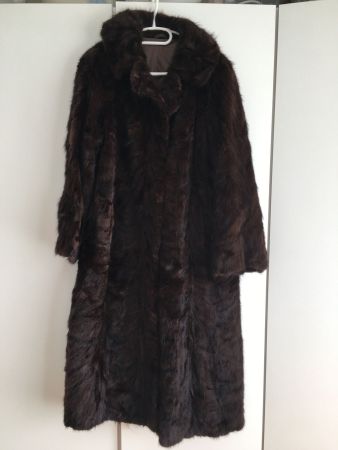 Wunderschöner warmer echter Nerzmantel