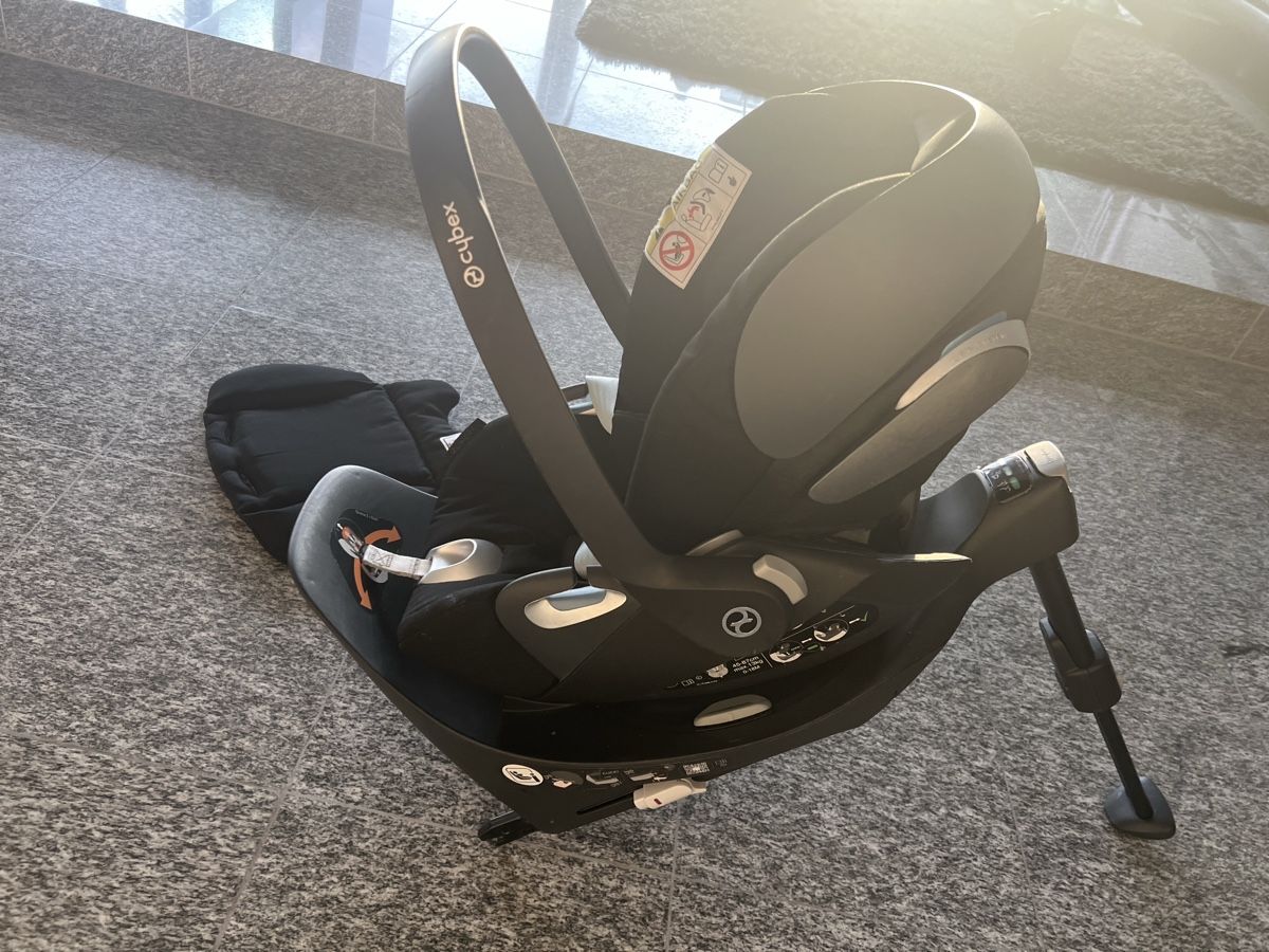 Maxi-Cosi Auto-Kindersitze: Maxicosi mit Isofix Station – Gebraucht aus Rotkreuz von roschoni 2