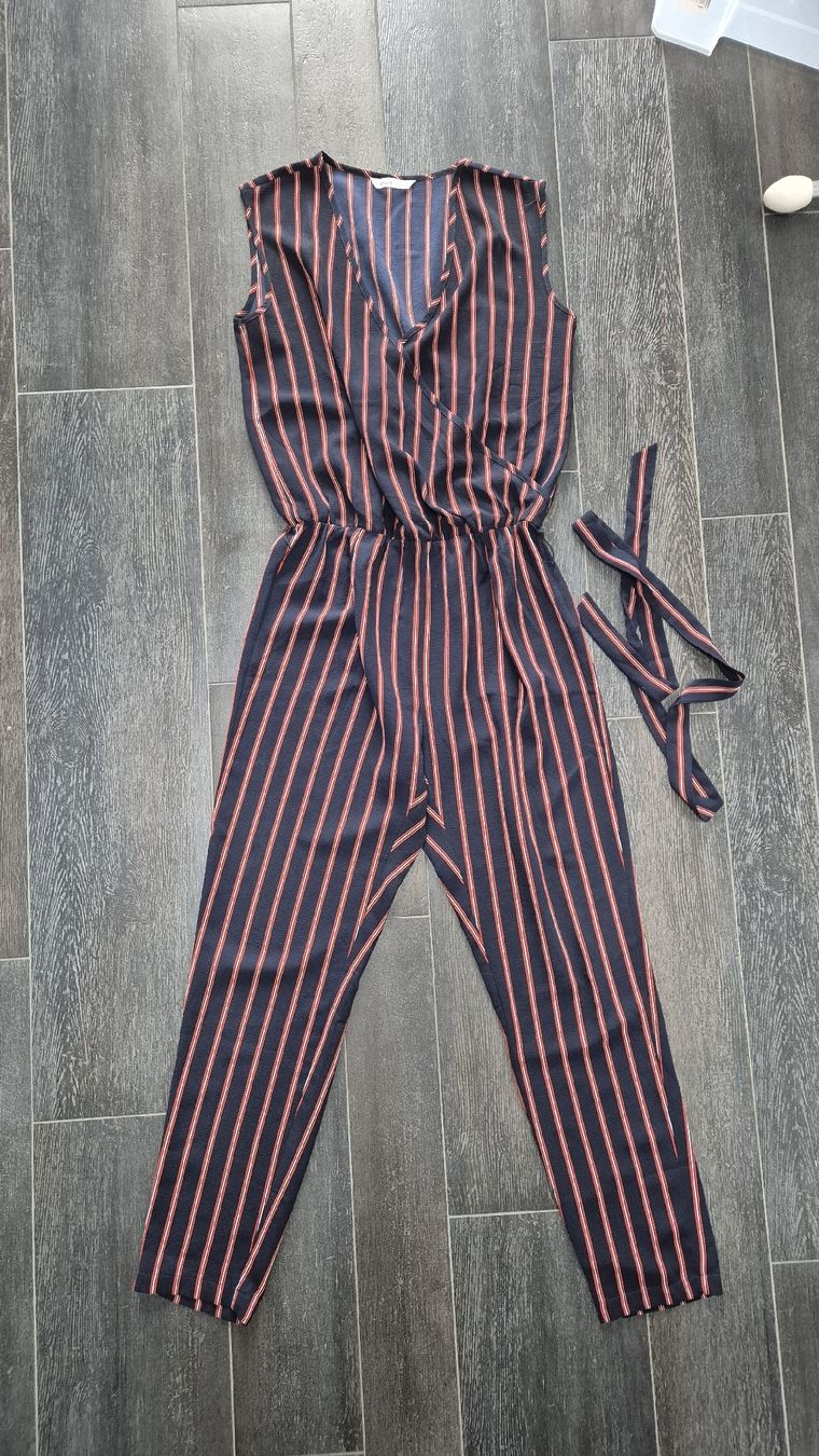 Only Jumpsuits: ONLY - Striped Jumpsuit - 34 – Gebraucht aus Wallisellen von Camcha