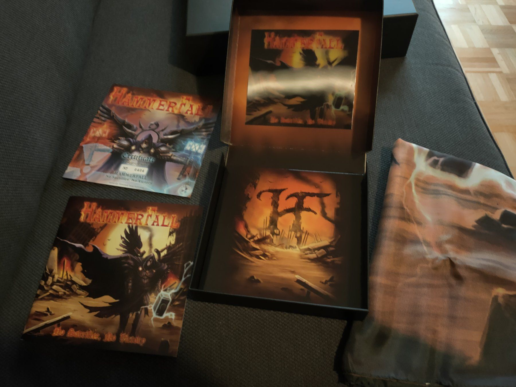 Dischi in vinile: No sacrifice no victory - HammerFall LT Box – Nuovo (secondo la descrizione) da Bremgarten AG venduto da BenjaB 1