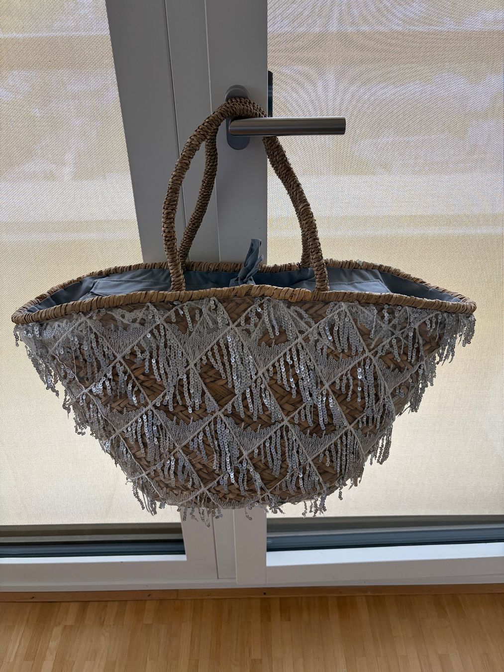 Borse da donna: Silver sequins beach bag – Nuovo (secondo la descrizione) da Pratteln venduto da nad_b9cx