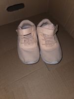 Nike Kinderschuhe Gr. 26, wenig getragen, Top Zustand!