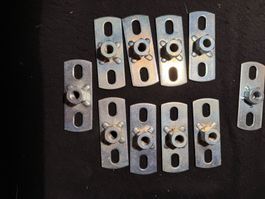 9 Montageplatten mit Mutter verzinkt guter Zustand