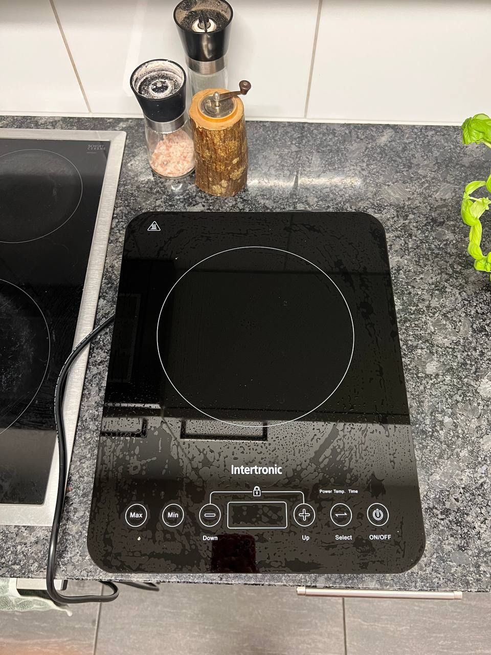 Cuisinières: Intertronic Induktionskochfeld – D'occasion à Zürich par yul_7w72