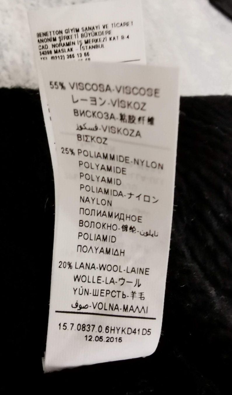 Benetton Altro in  Abbigliamento & Accessori: Benetton Kappe mit Kunstdiamanten – Usato da Spiegel b. Bern venduto da JeromeG9 4