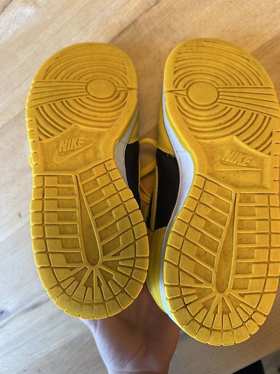 Herrenschuhe: Nike Dunk, Gr 43, gelb-schwarz  – Gebraucht aus zürich von VaviPat 4