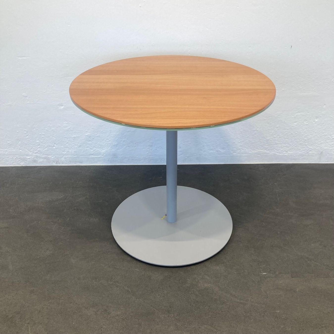 Armadi: Office Line Excellent Coffee Table 720mm hoch – Usato da Schönenwerd venduto da mcofficeshop