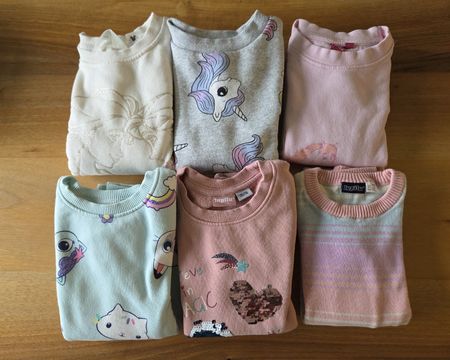 6 Pullover Mädchen verschiedene Motive Grösse 110/116