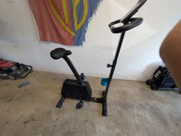 Hometrainer günstig wegzugeben