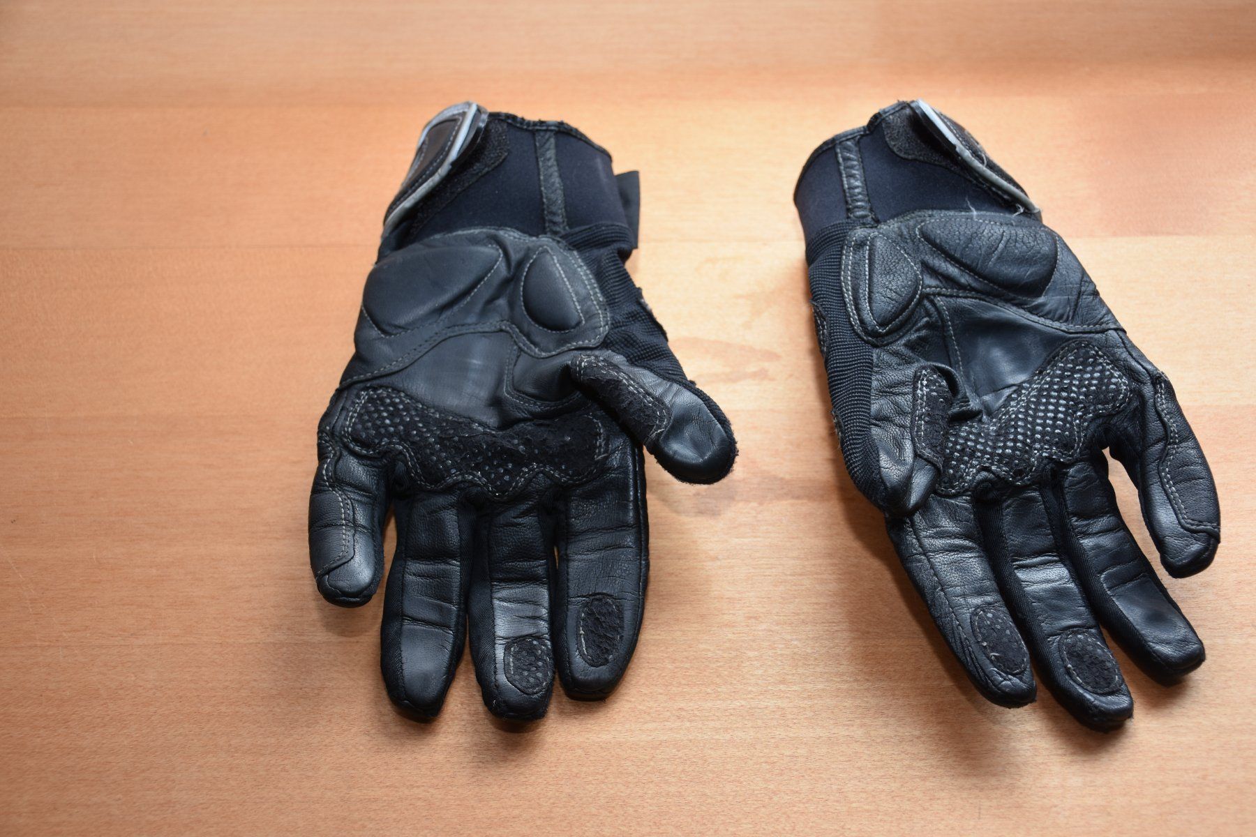 Guanti & manicotti: MOTORRAD HANDSCHUHE RITCHA – Usato da Seuzach venduto da Ladina3 1