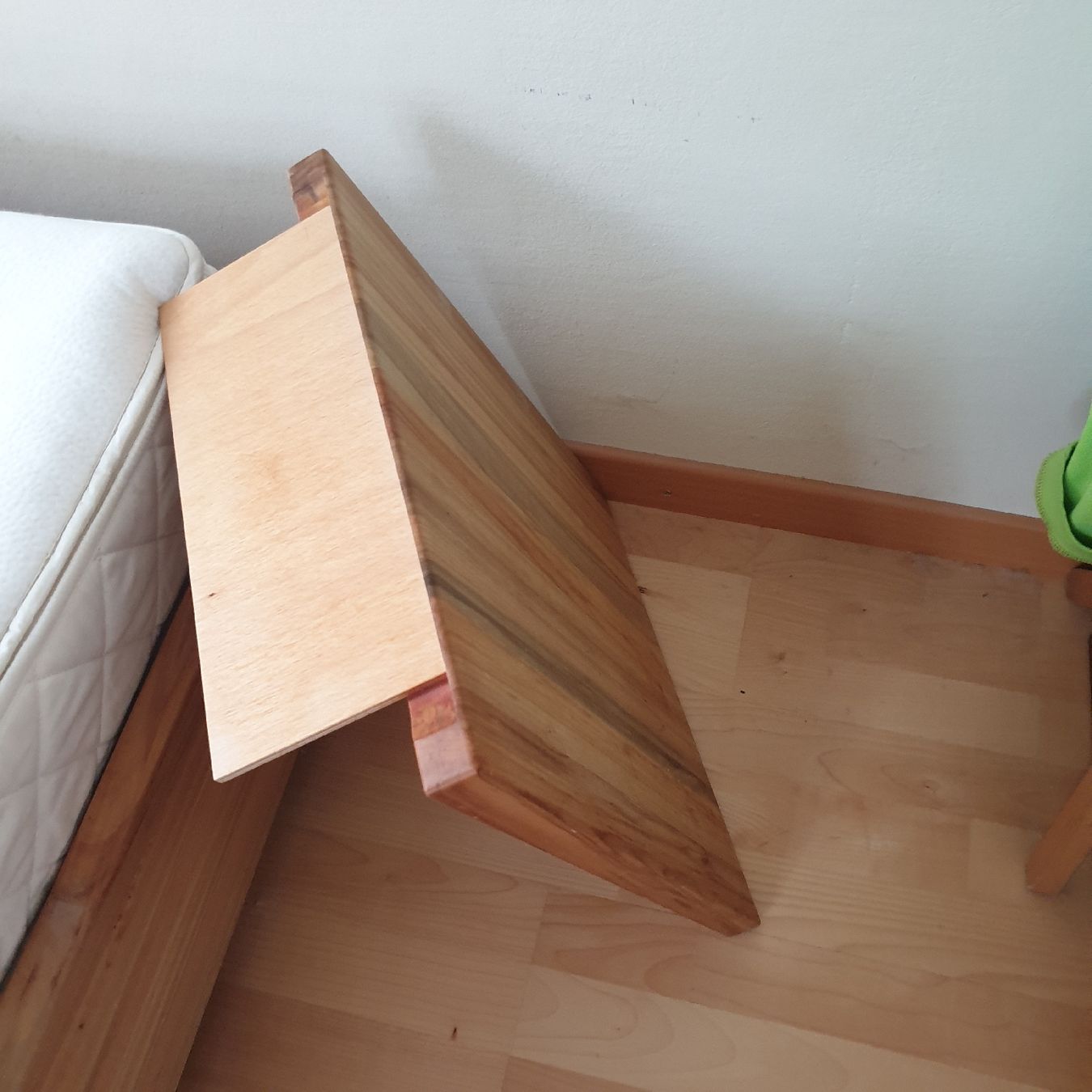 Hüsler Nest Letti: Hüsler Bett 160/200 – Usato da Menziken venduto da lenaze