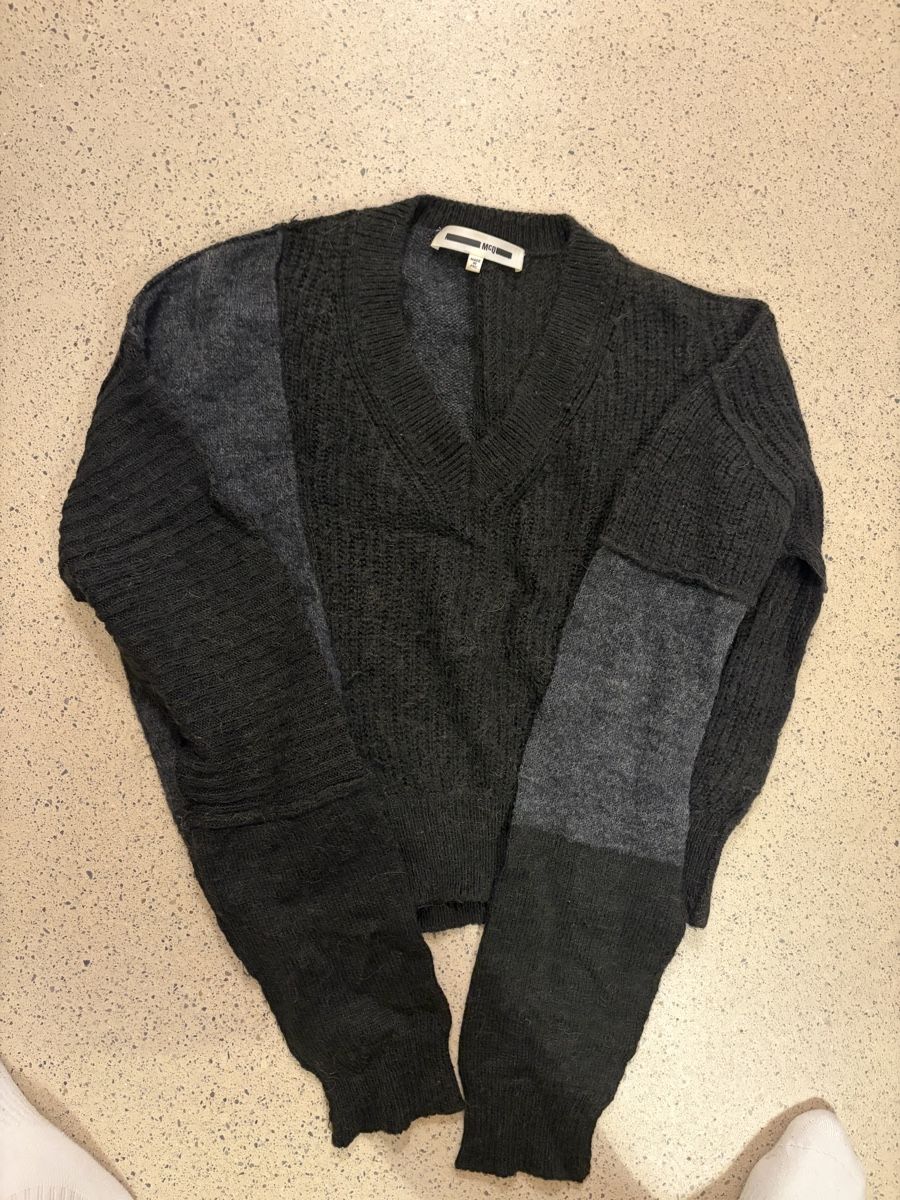 Alexander Mcqueen Pulls & Sweat-shirts: McQ Alexander McQueen Pullover schwarz grau Grösse S – D'occasion à Zürich par tiiina4 1