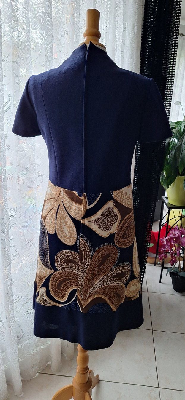 Vestiti: Robe Vintage 36-38 – Usato da St-Triphon venduto da Jldr0 1