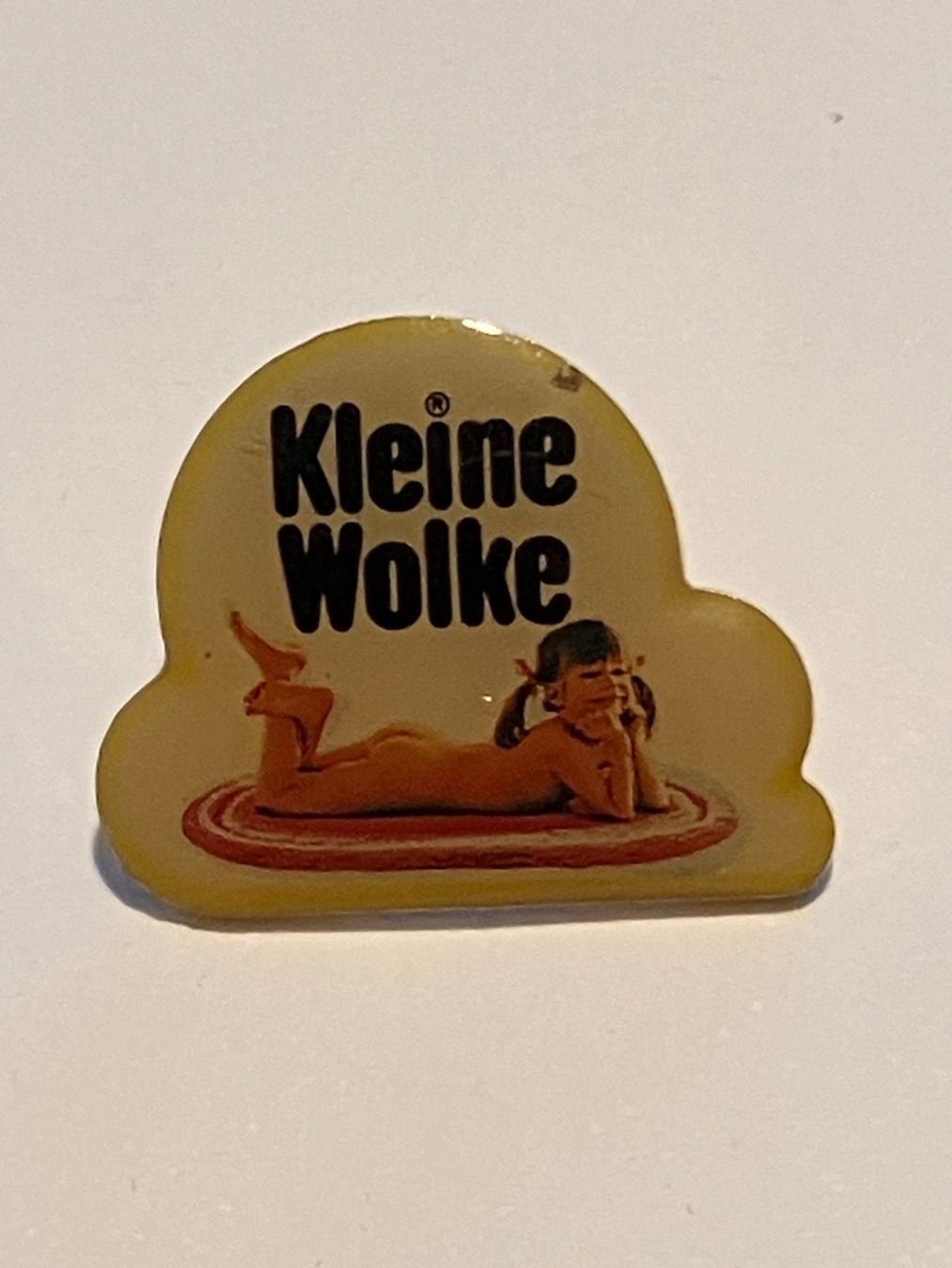 Placchette & Badge: 1 Pin Kleine Wolke – Usato da Basel venduto da djwwpp