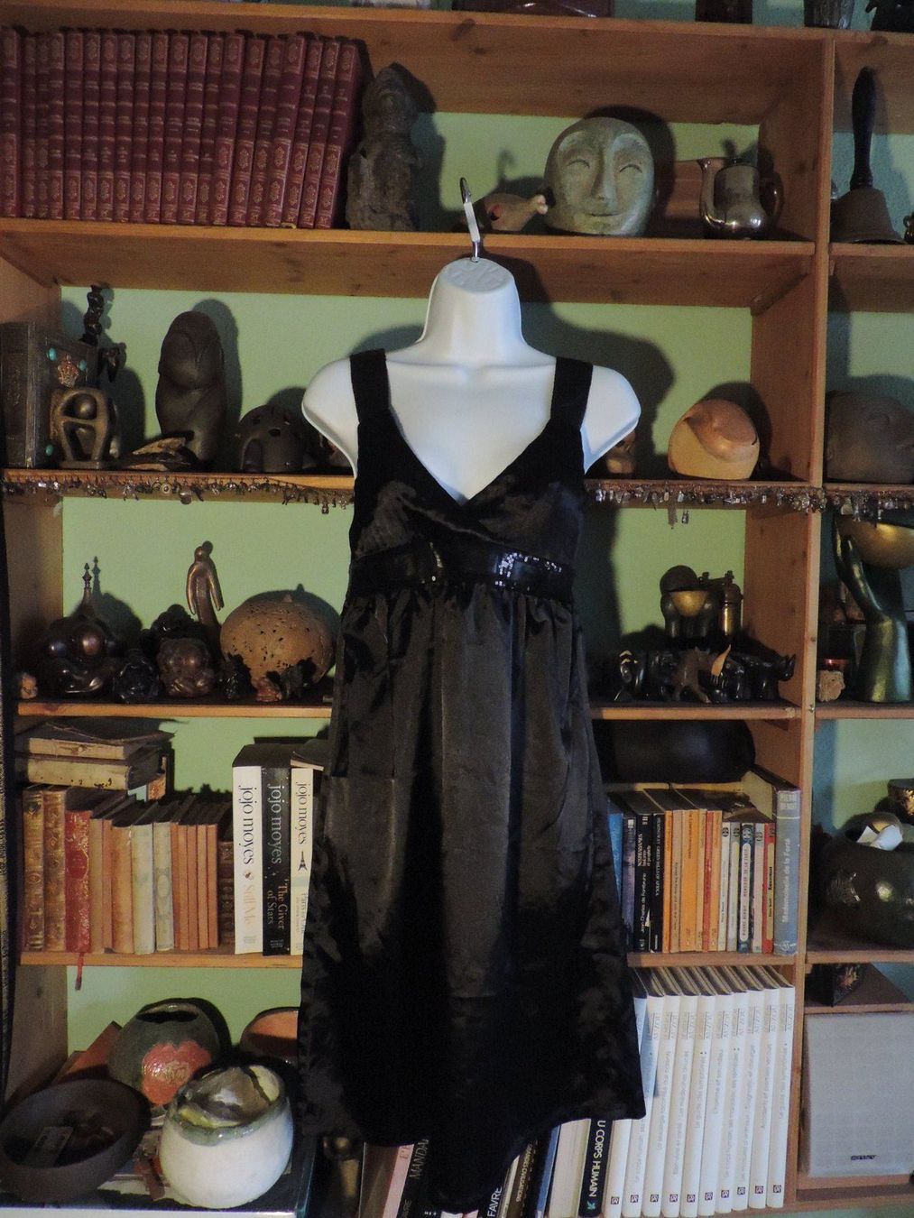 Kleider: robe noire satin – Gebraucht aus Genève von Axelle333 4