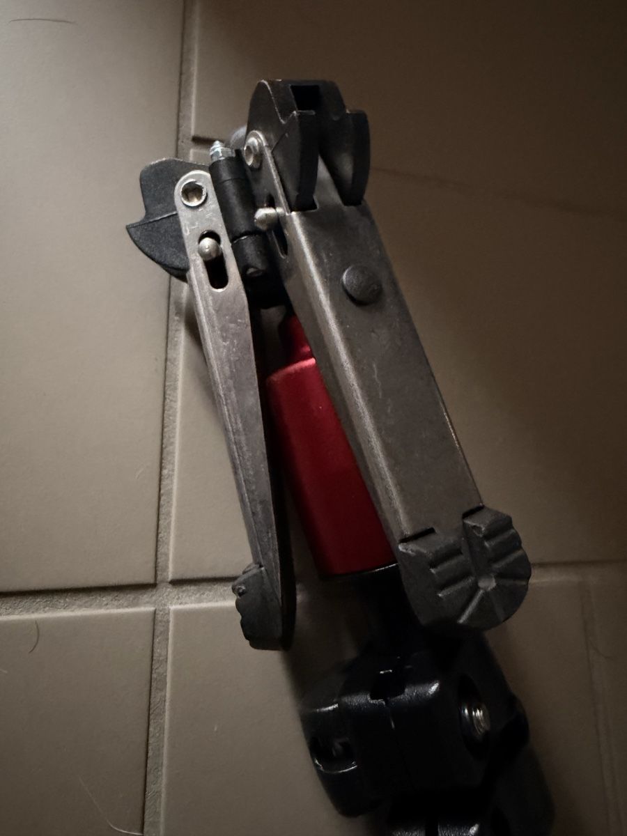 Manfrotto Trépieds & Accessoires: Manfrotto Monopod Stativ mVM250A – D'occasion à Schlieren par Baerlauchsuppe 2