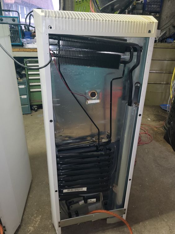 Dometic Gaskühlschrank 230V / LPG Gas RGE 4000 Absorber #1 (Gebraucht ...