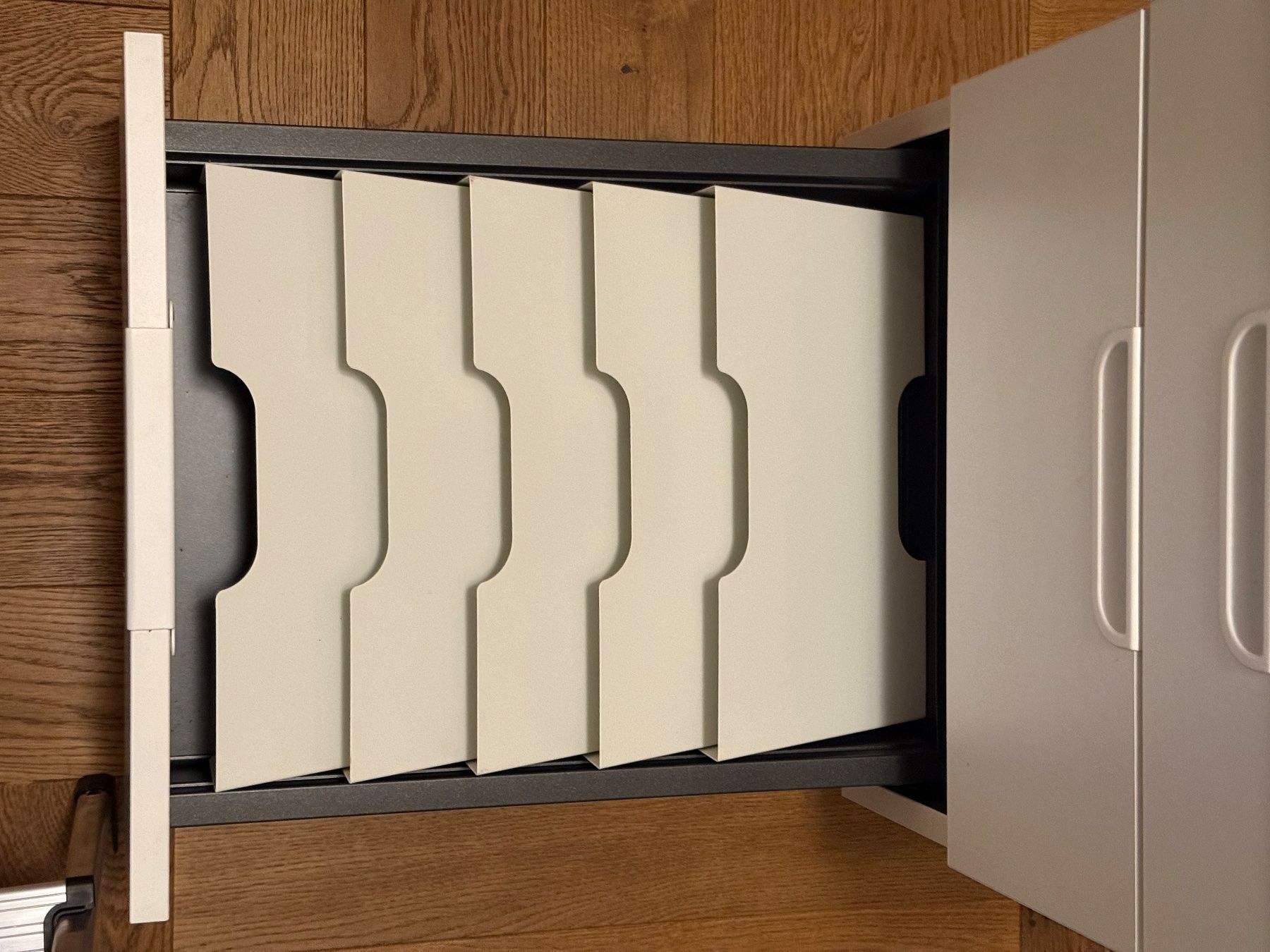 Ikea Eléments de bureau: Ikea Galant Rollcontainer, Schubladenelement auf Rollen – D'occasion à Zürich par josiep 2