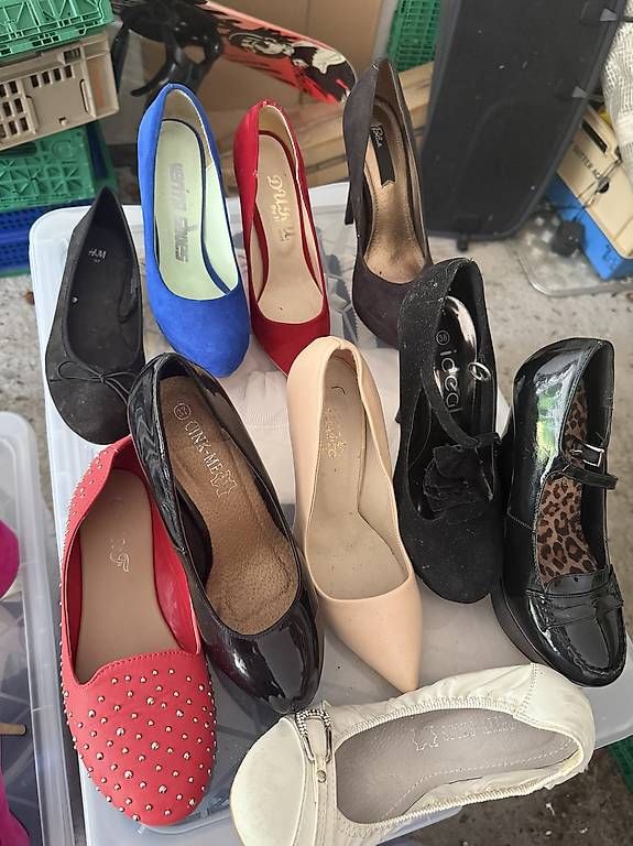 Scarpe da donna: Damenschuhe Gr.37-38 – Usato da Lyss venduto da zul_c67f 3