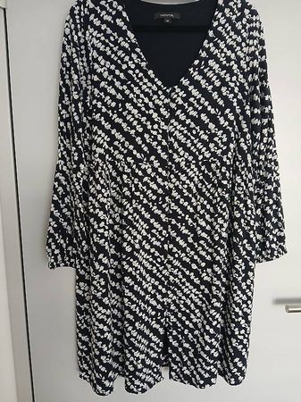 Kleid von comma
