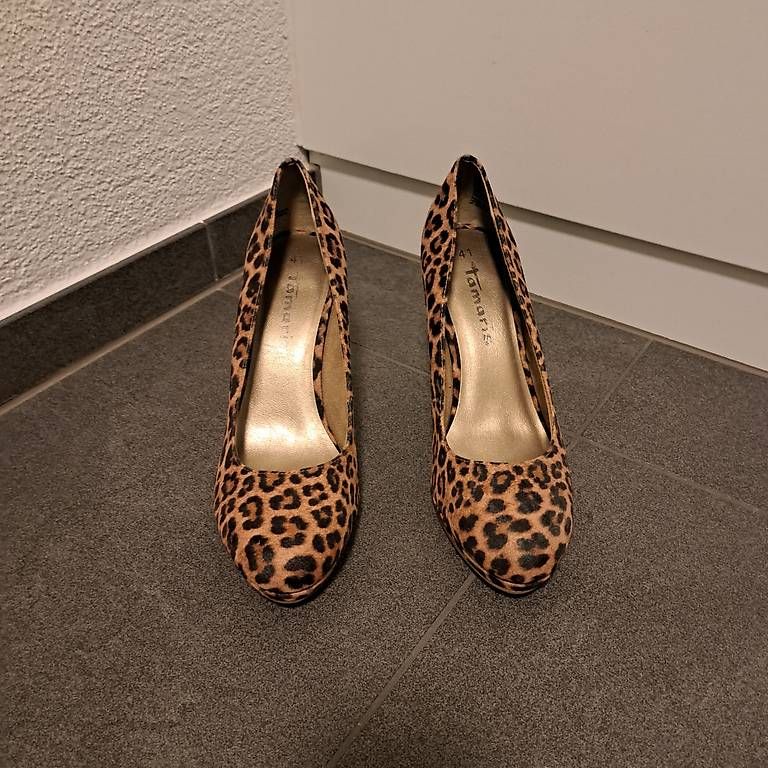 Damenschuhe: Pumps Tamaris Neu – Neu und originalverpackt aus Neftenbach von sam_jbb5