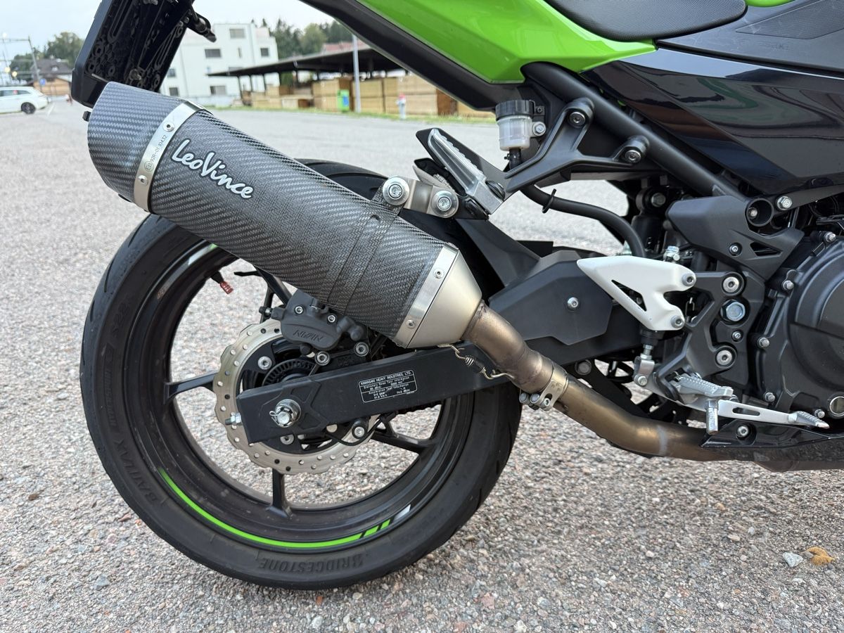 Kawasaki Strada: Kawasaki Ninja 400 – Usato da Rickenbach ZH venduto da dza_fvg8 4