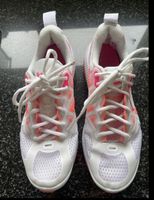 Nike 38,8