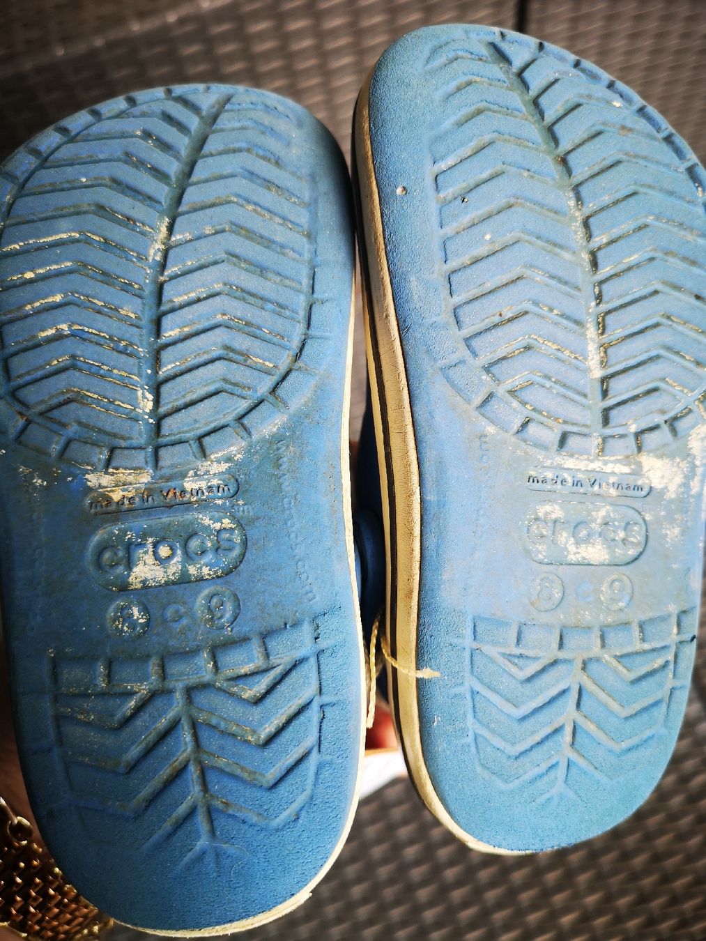 Crocs Schuhe für Jungen: Crocs 24-25 blau – Gebraucht aus Sevelen von gsandax 3