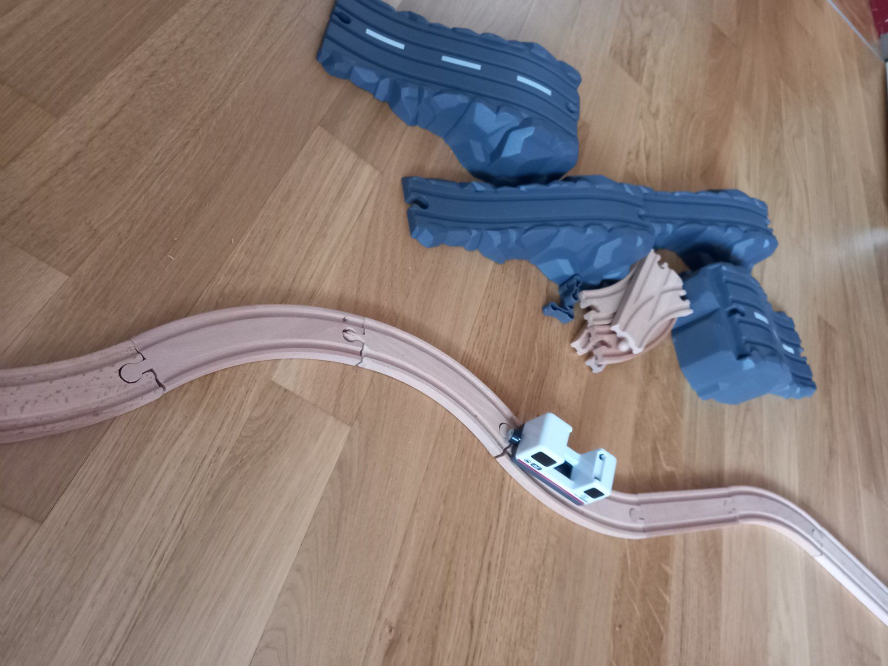 Spielzeuge: Eisenbahn Holz – Gebraucht aus Winterthur von criss_surdila 1