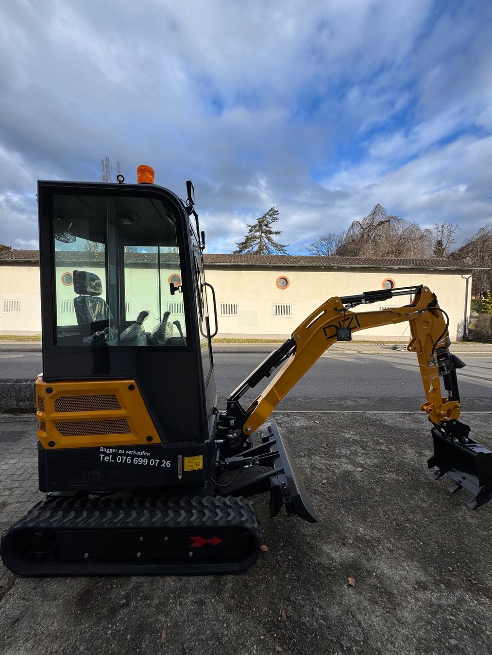 Escavatori: Pelle mecanique 1.8T – Nuovo (secondo la descrizione) da Biel/Bienne venduto da inf_p8rh 2