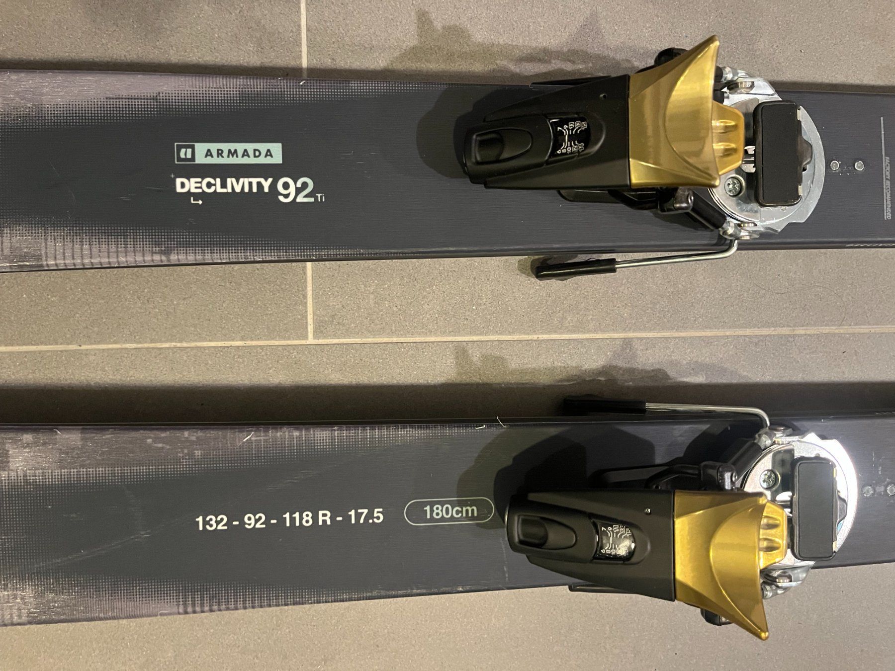 Armada Sci: 2026 Armada Declivity 92Ti / 180cm mit Look Pivot 15 – Usato da Marly venduto da cottingreto 4
