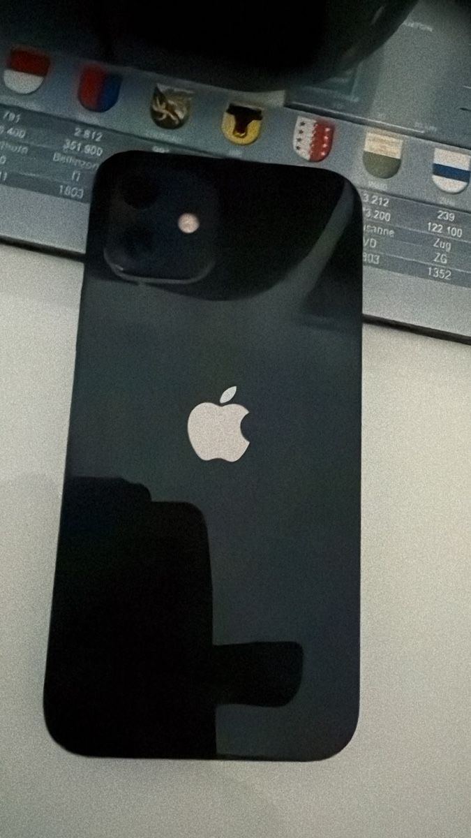 Apple Telefoni cellulari / Smartphones: iPhone 12 128 GB – Usato da Rüti ZH venduto da Aminalejla 1